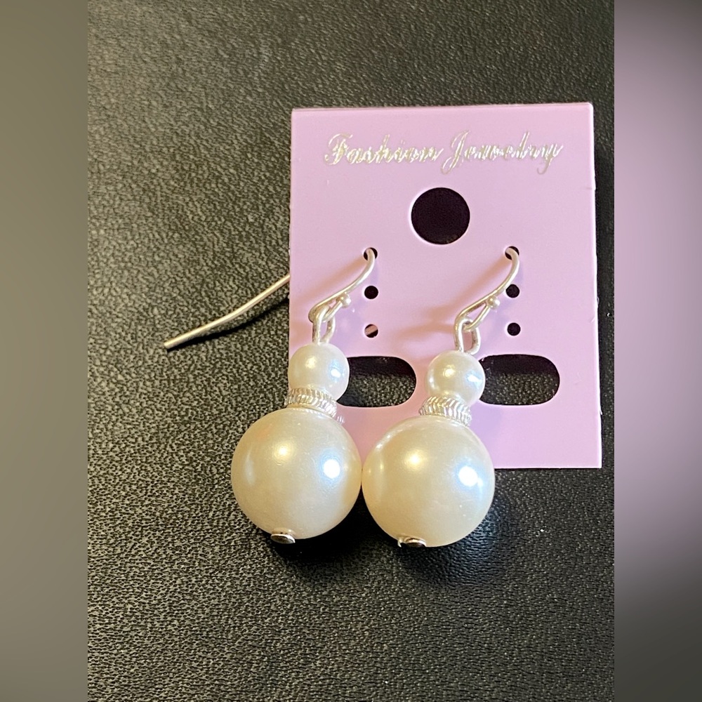 Beautiful “pearl” bundle - Picture 3 of 5